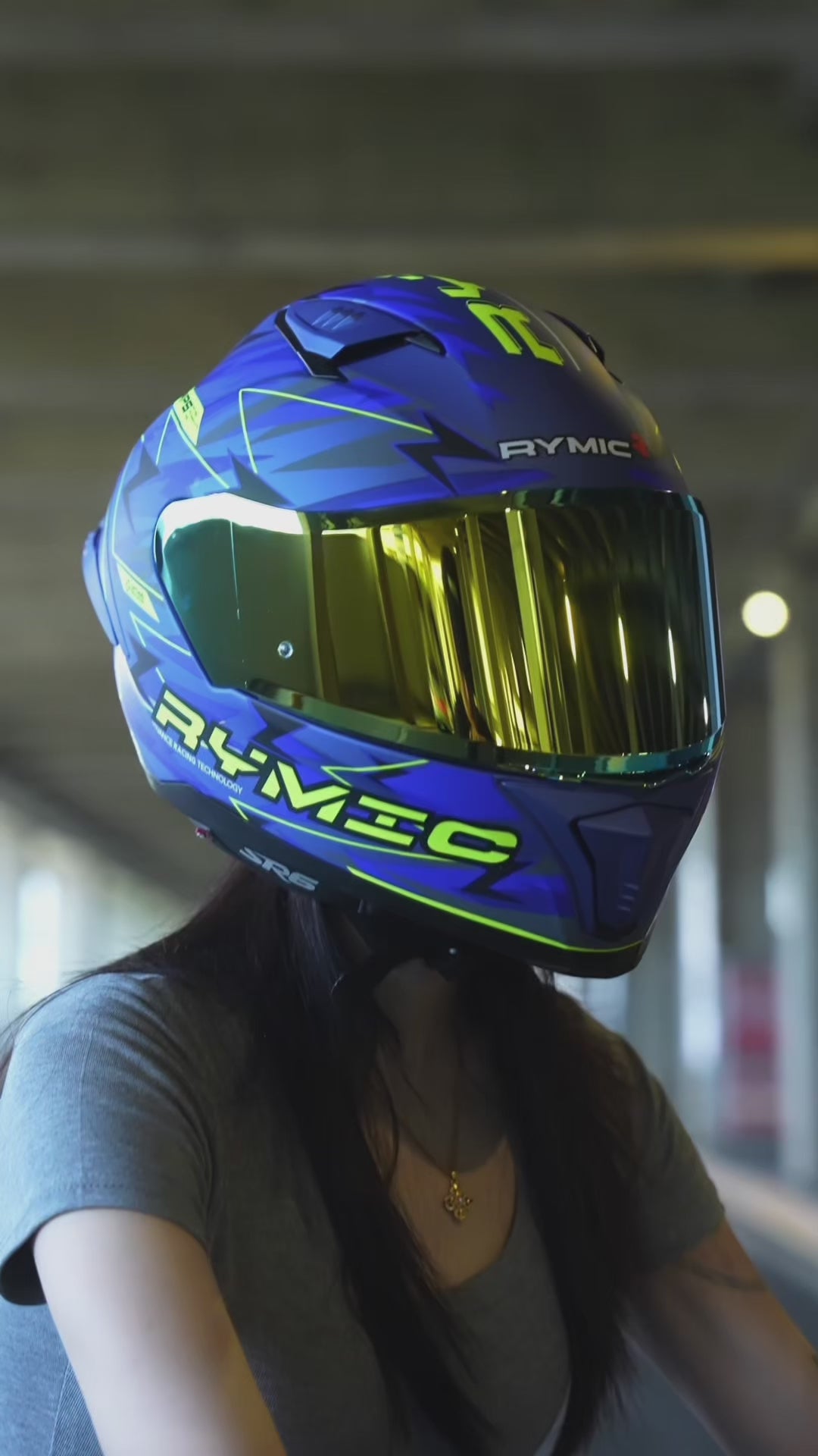 Load video: Video overview of the RYMIC sr6 full face helmet.